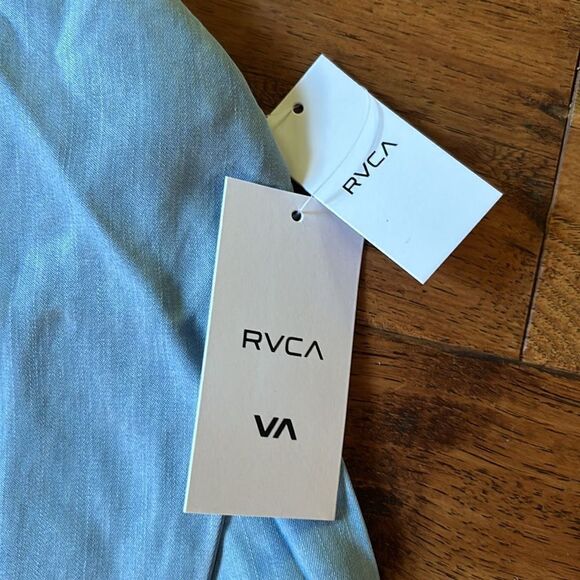 NWT RVCA lightweight denim button up shirt - Picture 3 of 13